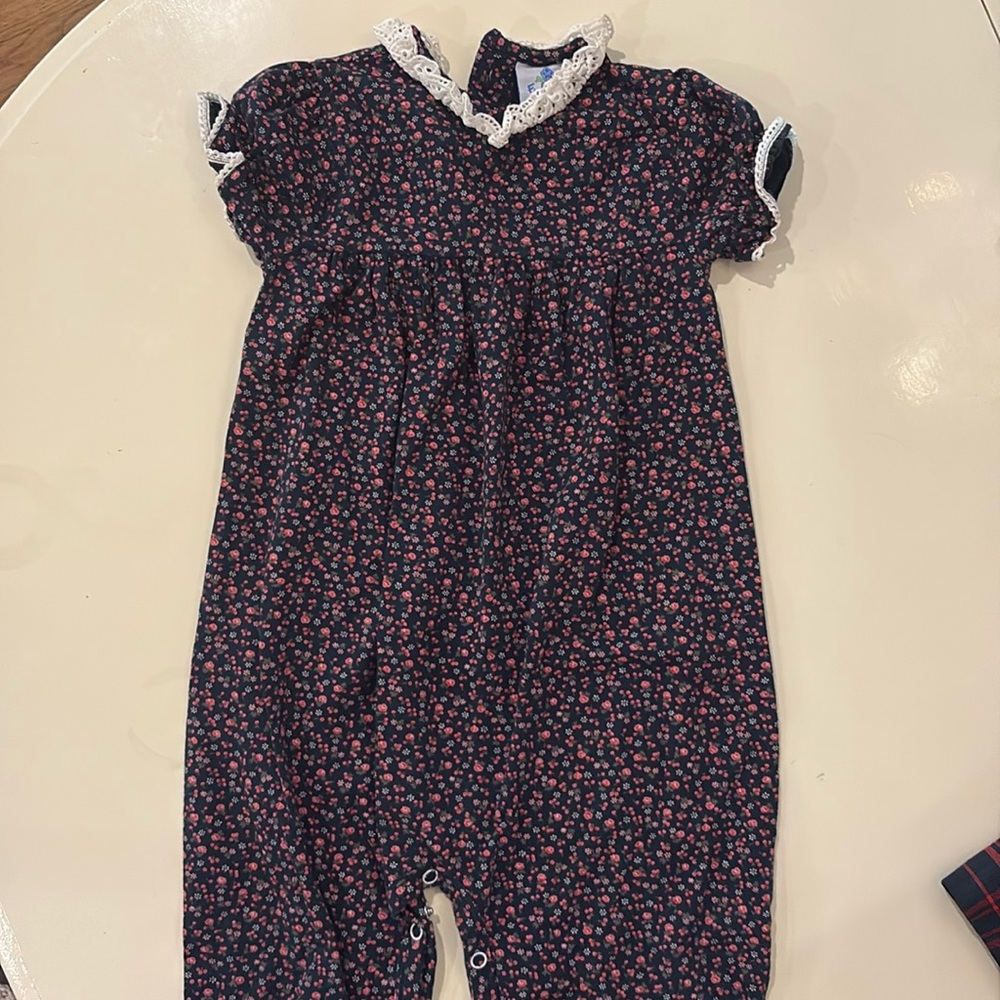 Eyelet & Ivy girls 3t Romper